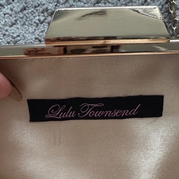Lulu Townsend Gold Chain Clutch - Picture 2 of 5